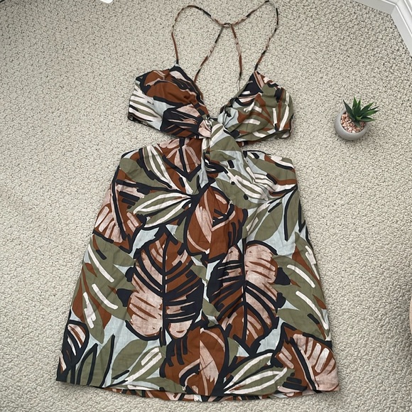 Zara Dresses & Skirts - Zara tropical print peekaboo dress NWOT